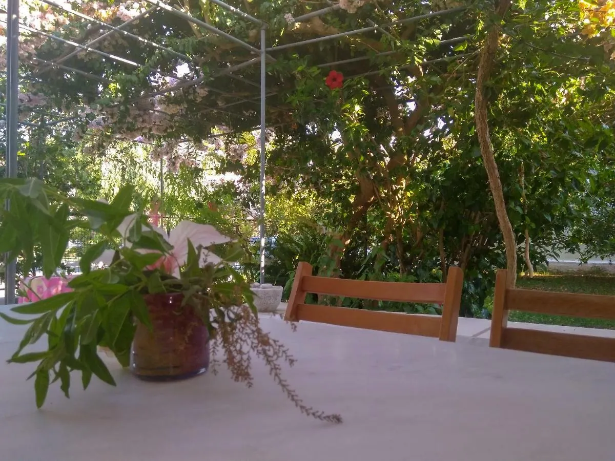House With Garden Near The Sea Apartment Agia Efimia