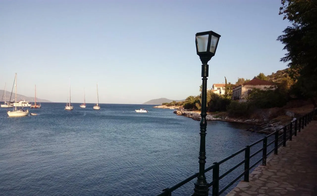 House With Garden Near The Sea Apartment Agia Efimia