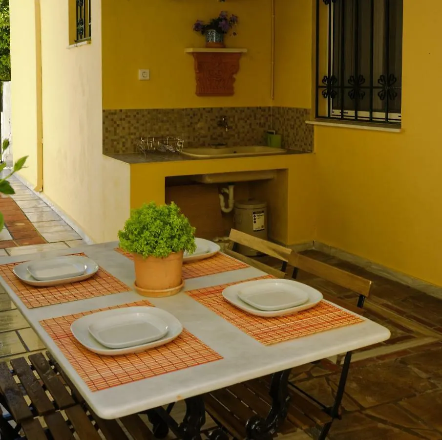 House With Garden Near The Sea Apartment Agia Efimia