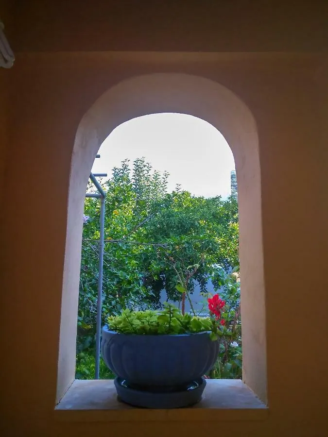 House With Garden Near The Sea Apartment Agia Efimia